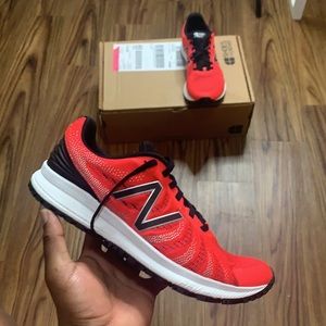New Balance Rush Crew Shoes Men (9.5)